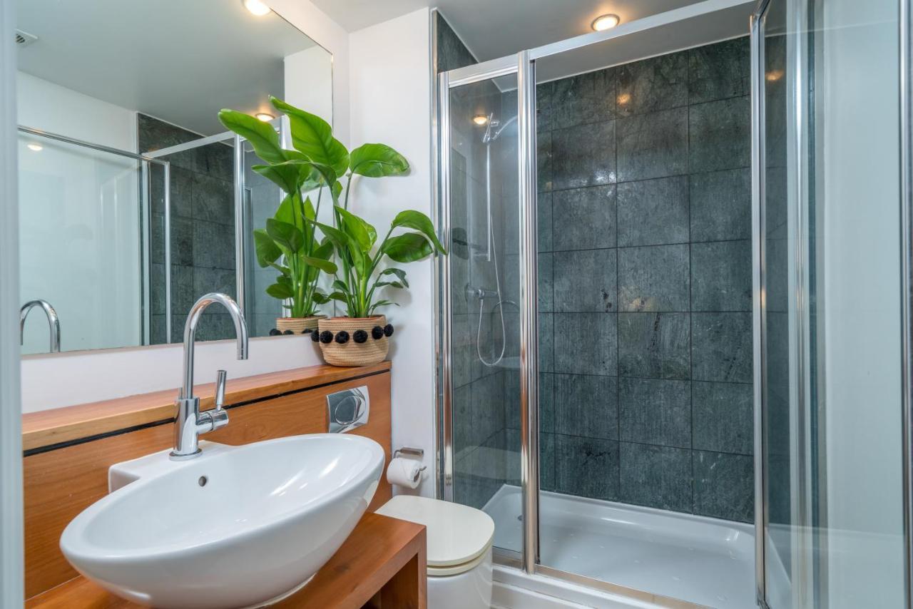 לונדון 2 Bedroom Apartment With Park Views Shoreditch מראה חיצוני תמונה